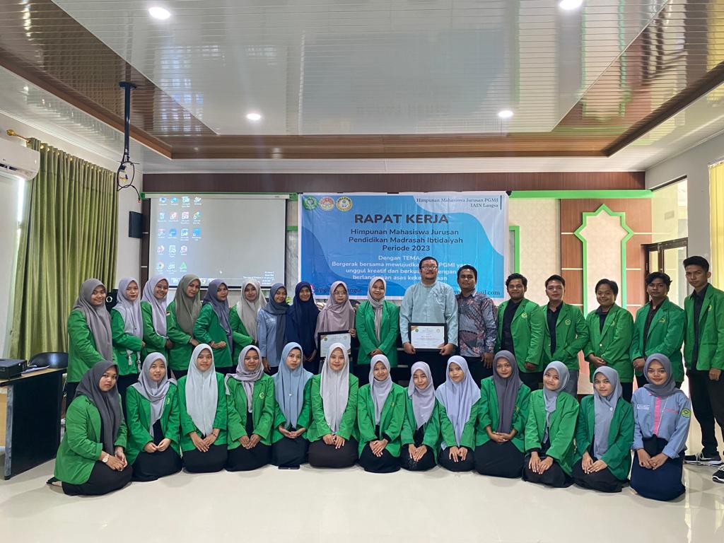 RAKER Rapat Kerja Himpunan Mahasiswa Jurusan Pendidikan Guru Madrasah Ibtidaiyah Periode 2023